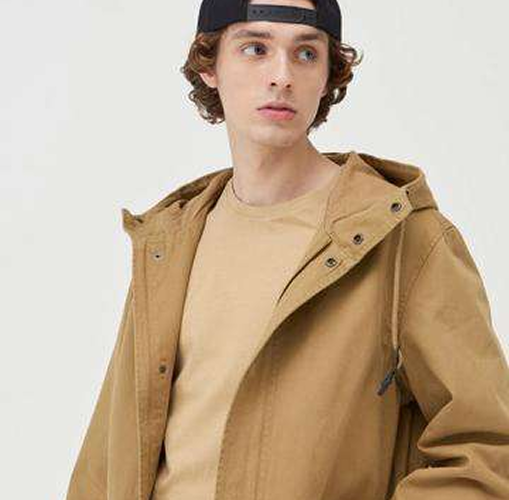 Man wearing casual fashion clothing